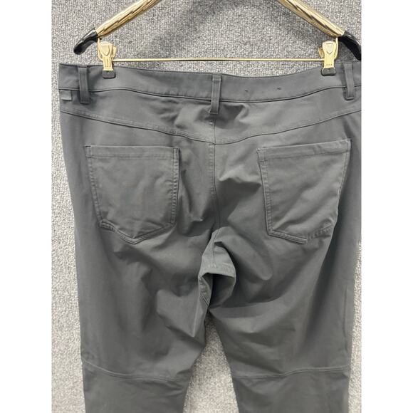 Lululemon Pants Men 38 Performance Commute ABC Warpstreme Slim Five Pocket Black - Picture 4 of 12